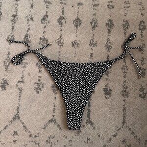 BuffBunny Shallow End string tie bikini bottom - bossy print
